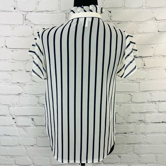LAUREN RALPH LAUREN STRIPED RUFFLE TRIM CHIFFON BLOUSE SIZE (XSP). - Picture 11 of 14